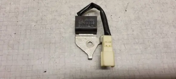 Toyota Avensis T250 Sensor 9008088002