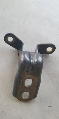 Opel Mokka Front door upper hinge