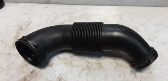 Audi Q7 4L Air intake hose/pipe 7L6129627F