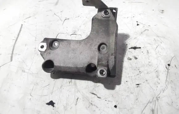 BMW 3 E46 A/C compressor mount bracket 7505980