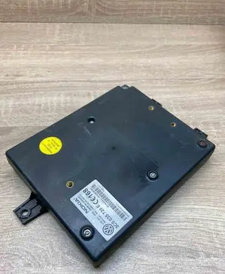 Volkswagen Golf V Phone control unit/module 3C0035729E