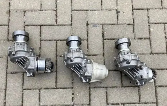 Mercedes-Benz A W176 Gearbox transfer box case A2462800300