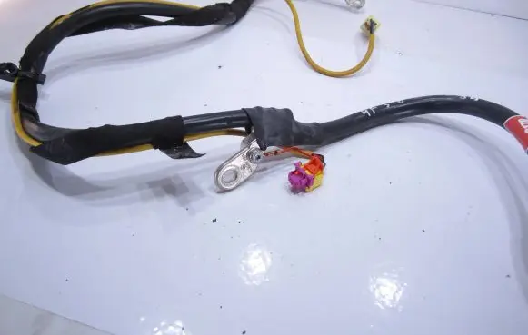 Positive cable (battery)