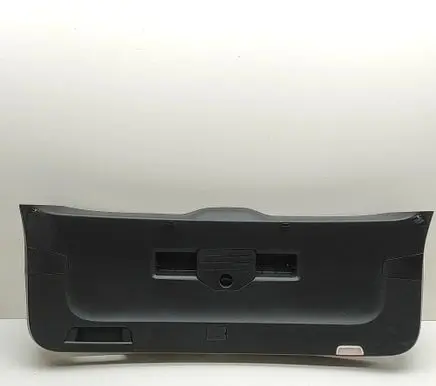 Volkswagen Touareg III Tailgate trim 760867601C