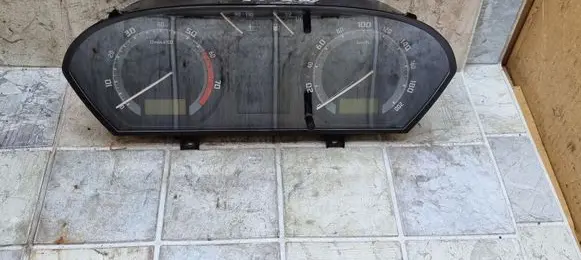 Skoda Fabia Mk1 (6Y) Speedometer (instrument cluster) 6Y0920871M 88311298