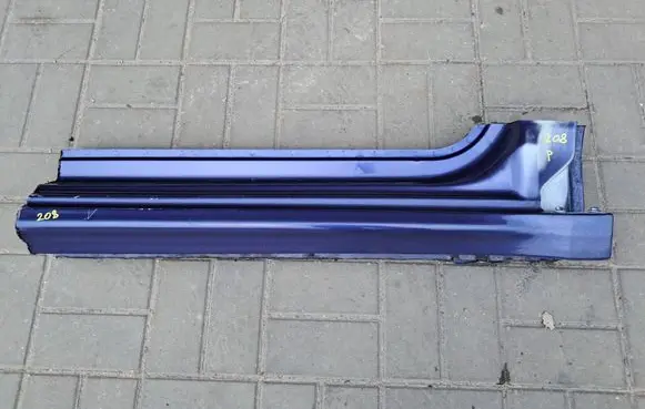 Peugeot 208 I Sill