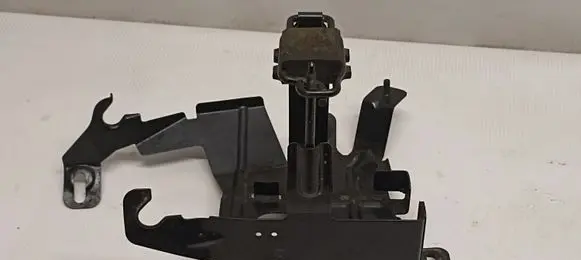 Mercedes-Benz CLS C219 Battery bracket 2115454440
