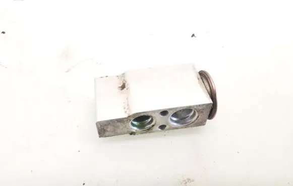 Nissan Navara D40 Air conditioning (A/C) expansion valve 