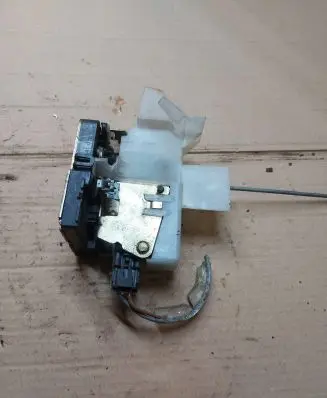 Renault Espace III Front door lock