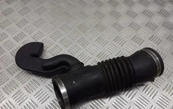 Subaru Forester SH Air intake hose/pipe