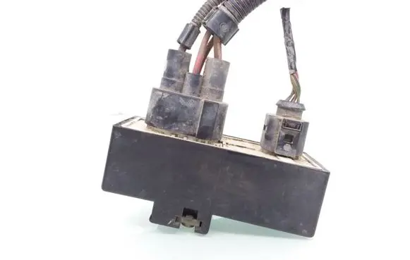Skoda Fabia Mk1 (6Y) Coolant fan relay 1J0919506M 898967000