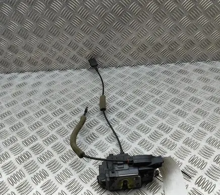 Renault Master III Front door lock 805022622R
