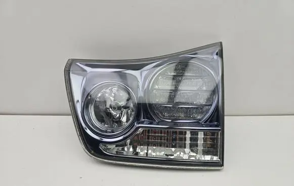 Lexus RX 330 - 350 - 400H Tailgate rear/tail lights 