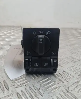 Opel Astra G Light switch 