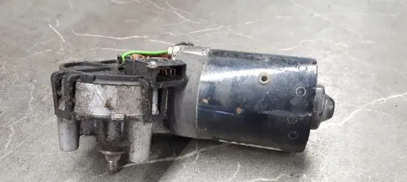 Volkswagen Golf IV Wiper motor 1j1955113a
