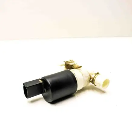 Volvo V60 Windscreen/windshield washer pump 31349264