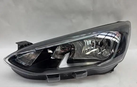 Ford Focus Headlight/headlamp JX7B13W030XE
