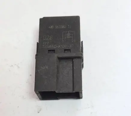Mitsubishi Space Star Other relay MB953382 A1001X7