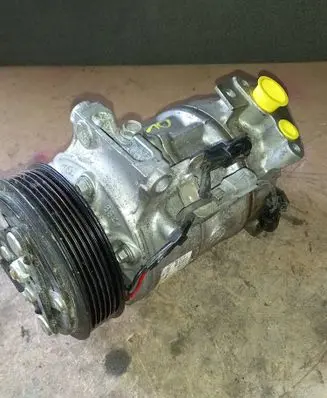 Renault Clio II Air conditioning (A/C) compressor (pump) 926006UB0A 029176043B5