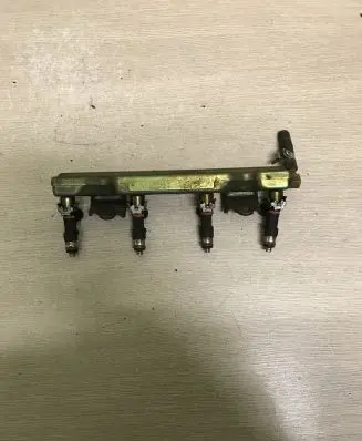 Nissan Note (E11) Fuel injectors set 