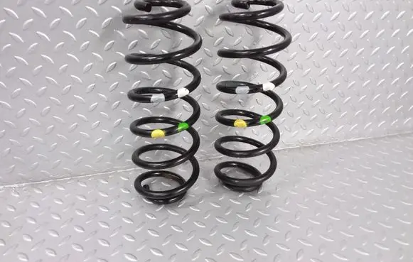 Citroen C4 I Rear coil spring
