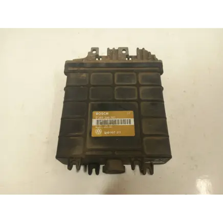 Volkswagen Golf III Engine control unit/module 1H0907311 0261200701