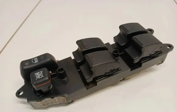 Toyota Avensis T250 Electric window control switch 54356023A 1000462