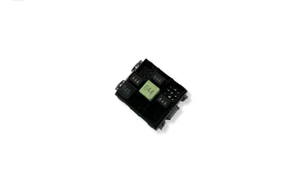 Volkswagen Touareg II Fuse module 
