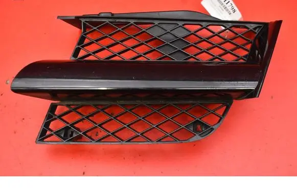 Mitsubishi Outlander Front grill MR971687