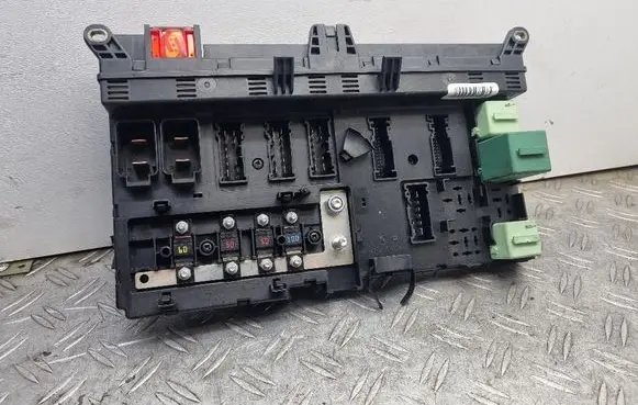 BMW X5 E53 Fuse box set 6923239