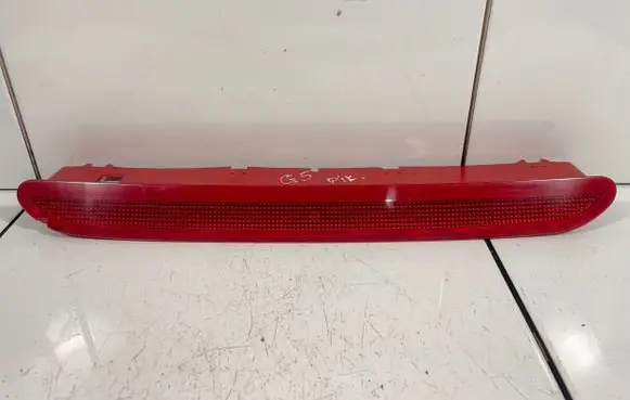 Volkswagen Golf V Third/center stoplight 1K6945097A S302 S302L11744