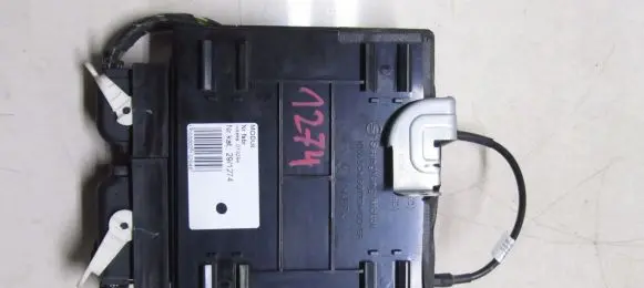 SsangYong Tivoli Comfort/convenience module 8711035801