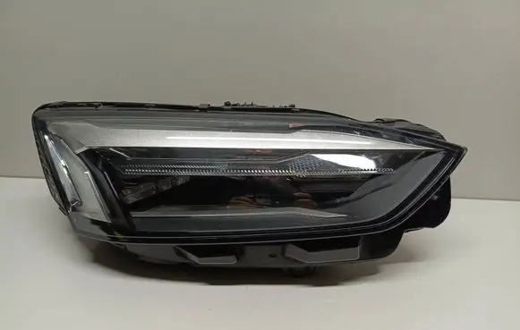 Audi A5 Headlight/headlamp 8W6941012