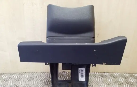 Steering wheel column trim