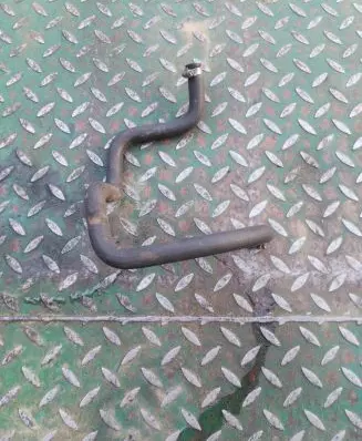 BMW 5 E39 Engine coolant pipe/hose 13541703865