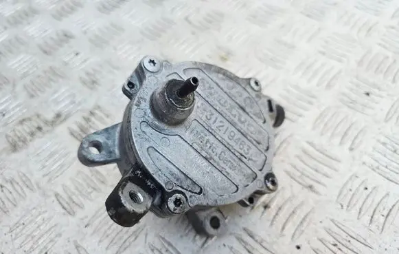 Vacuum pump
