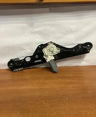 Mercedes-Benz E W211 Rear door window regulator with motor A2118202342 D3586