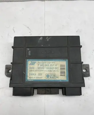 Volkswagen Sharan Central body control module 7M0962257H