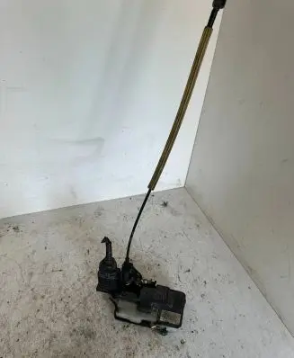 Volvo V70 Front door lock