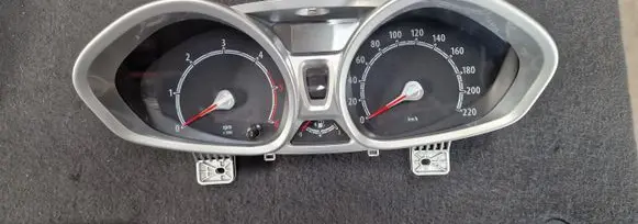 Ford Fiesta Speedometer (instrument cluster) 8A6T-10849-GG