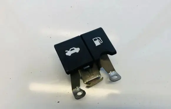 Nissan Qashqai Engine bonnet (hood) release handle