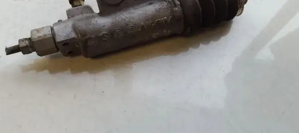 Clutch master cylinder