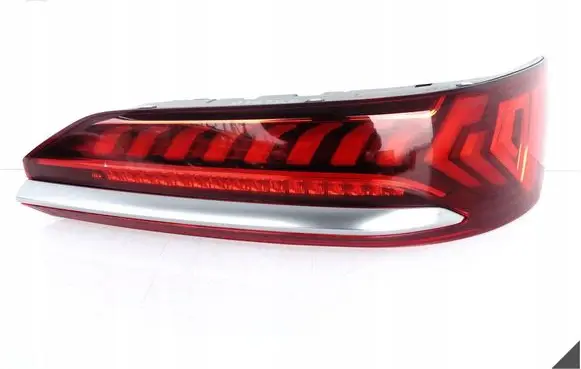 Audi Q7 4M Rear/tail lights 4M0945076