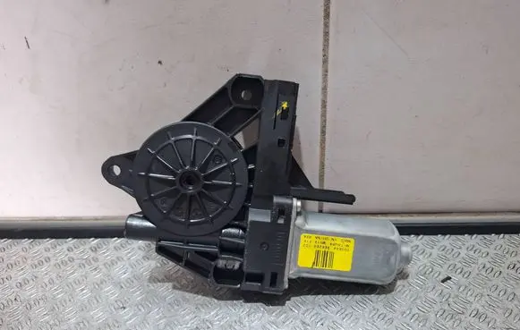 Volvo S60 Front door window regulator motor 966268