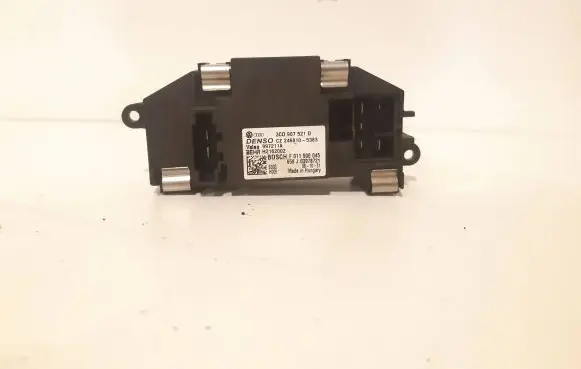 Volkswagen Touran I Heater blower motor/fan resistor 3C0907521D 2468105383 997211A