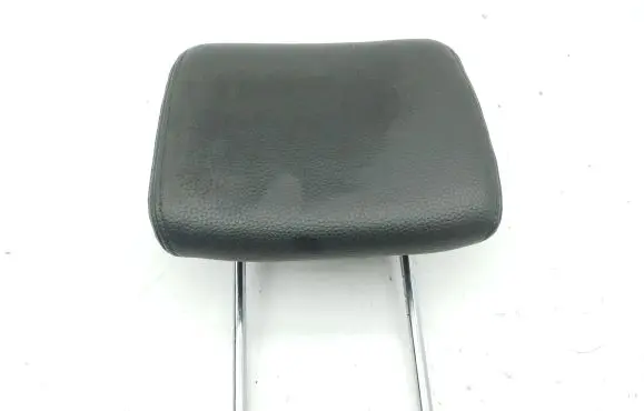 Chevrolet Captiva Rear seat headrest 