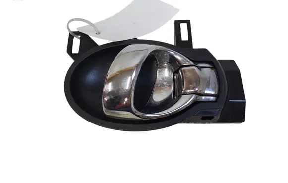 Nissan Juke I F15 Rear door interior handle