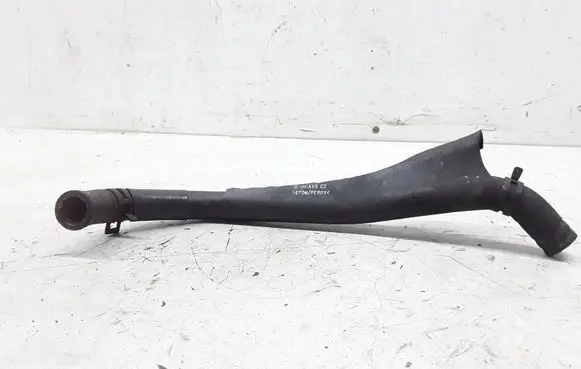 Volkswagen Polo IV 9N3 Engine coolant pipe/hose