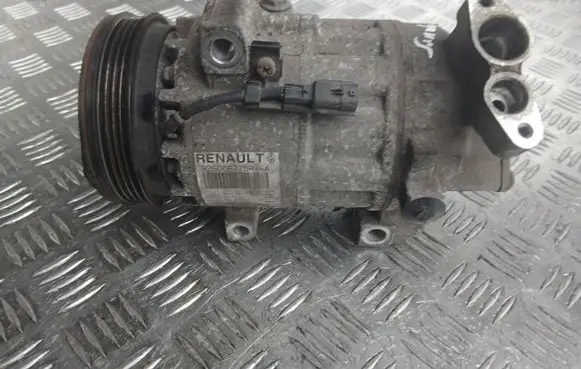 Dacia Sandero Air conditioning (A/C) compressor (pump) 926006775R 110435845