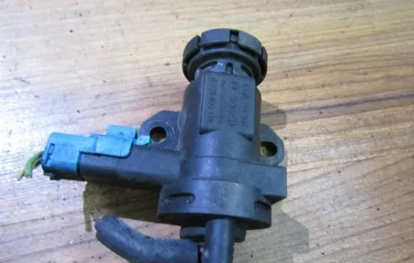 Citroen Jumpy Turbo solenoid valve 9635704380 0928400414